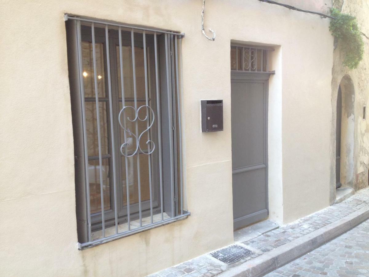 Studio Typique Et Cosy Climatise. Arles Luaran gambar